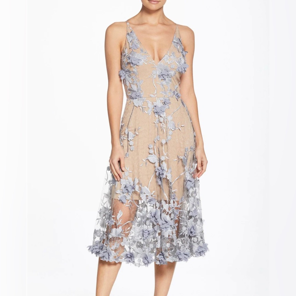 DRESS THE POPULATION Lilac Nude Sheer Lace Floral Audrey Dress NWT Medium